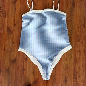 Abercrombie & Fitch, blue and white seersucker one piece, bathing suit, removabl